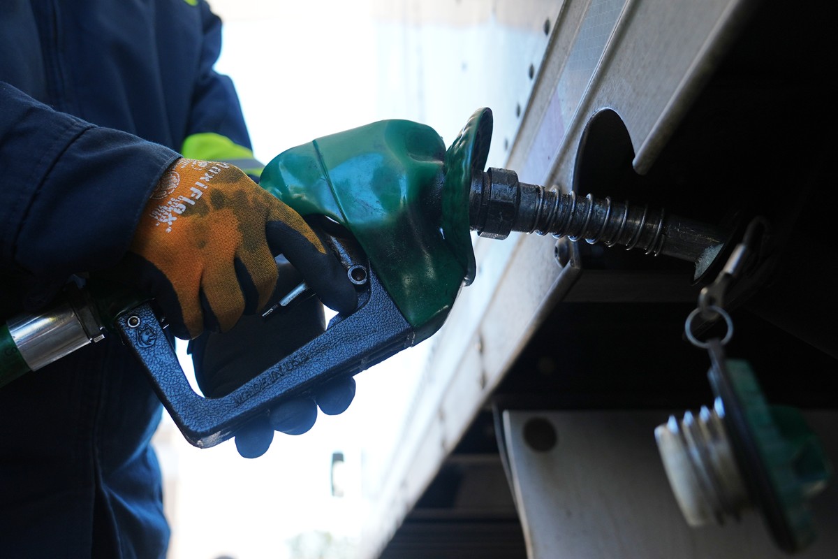 A driver tops off his with diesel fuel at a filling station in Philadelphia, Friday, Oct. 23, 2026. (AP Photo/Matt Rourke)
US Diesel Prices