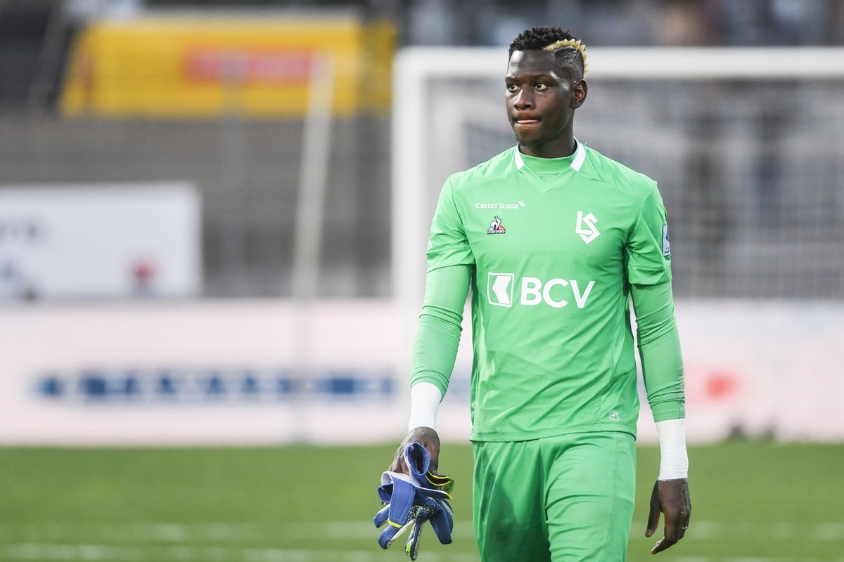 Lausanne's goalkeeper Mory Diaw at the end of the match, during the Super League soccer match FC Lugano against FC Lausanne-Sport, at the Cornaredo Stadium in Lugano, Sunday, March 20, 2022. (KEY ...