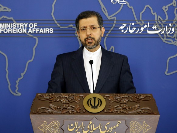 epa09585700 Iranian Foreign Ministry spokesman Saeed Khatibzadeh speaks to the media during a press conference in Tehran, Iran, 15 November 2021 (issued 16 November 2021). EPA/ABEDIN TAHERKENAREH