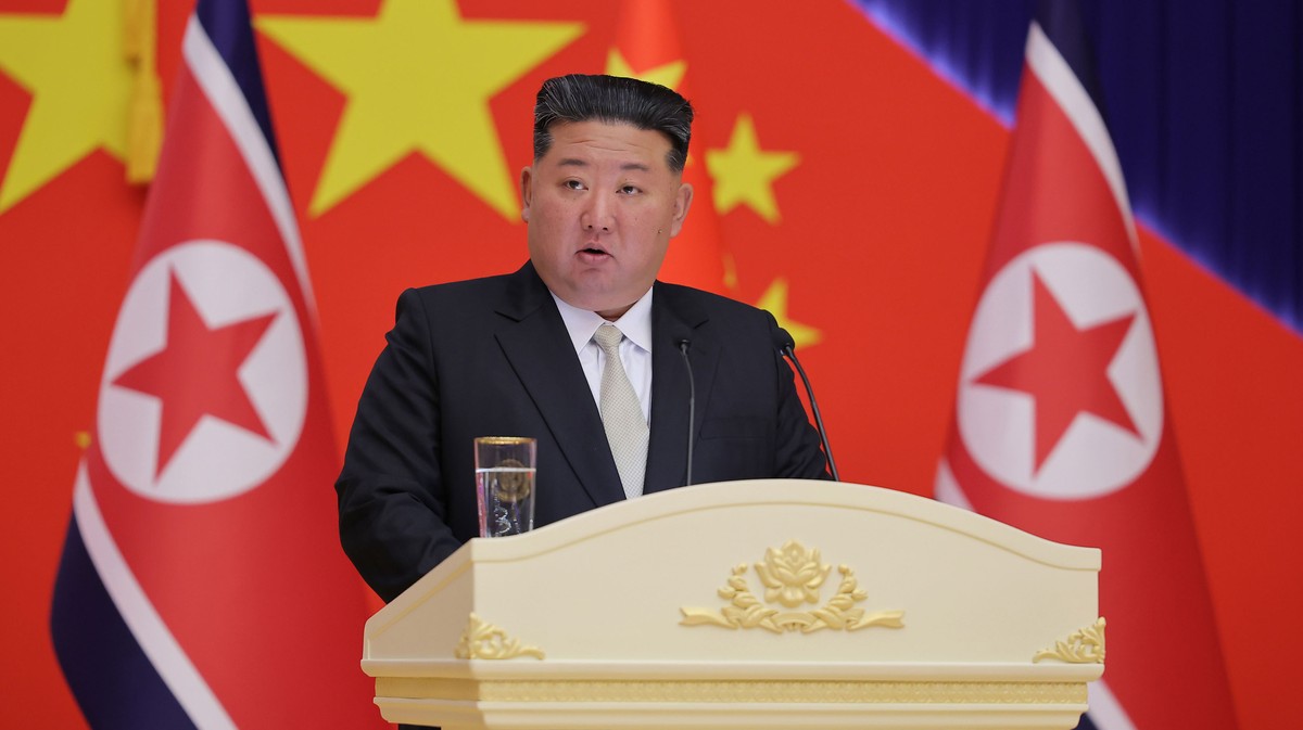 In this photo provided by the North Korean government, North Korean leader Kim Jong Un delivers a speech during a dinner with Chinese President Xi Jinping, in Pyongyang, Monday, June 8, 2026. Independ ...
