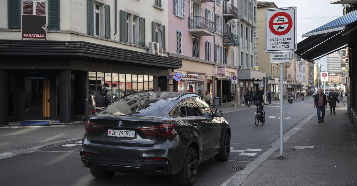 64-J-hriger-zieht-wegen-Langstrasse-Blitzer-vor-Gericht