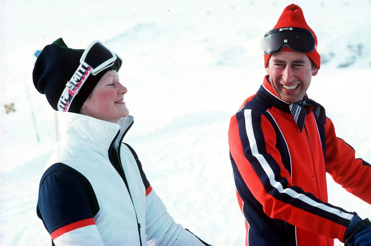 Prince Charles Retro Prince Charles, Prince of Wales enjoys a skiing holiday at Klosters with Diana s sister Sarah Spencer now McCorquodale in February 1978., Credit:Anwar Hussein / Avalon 0542511748
