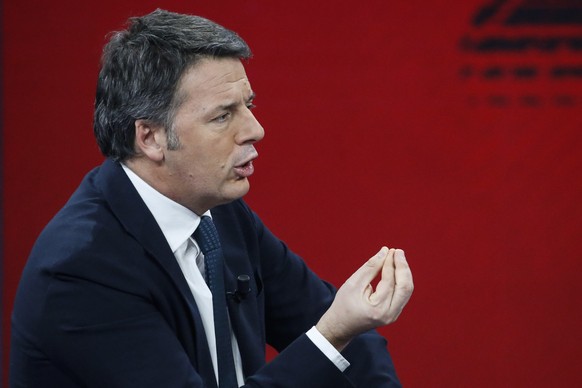 epa08944780 Former Italian prime minister and leader of Italian party Italia Viva, Matteo Renzi, attends the La7 Italian TV program &#039;Non e l&#039;arena&#039; hosted by Italian journalist Massimo  ...