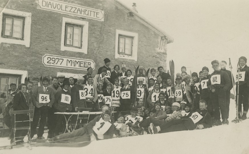 Gletscherrennen Diavolezza Gletscher Engadin Ski Skirennen