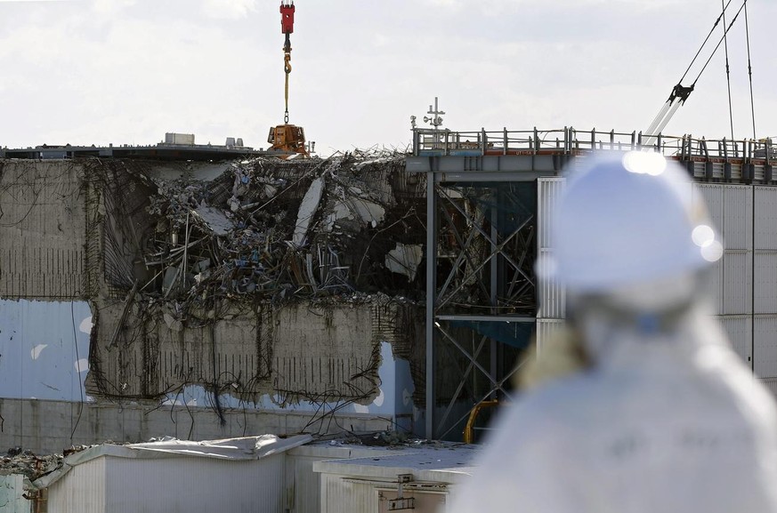 Am 10. Februar 2016, nach knapp fünf Jahren des Super-Gaus, liegt ein Teil des beschädigte Kernkraftwerk Fukushima Daiichi noch immer in Trümmern. 