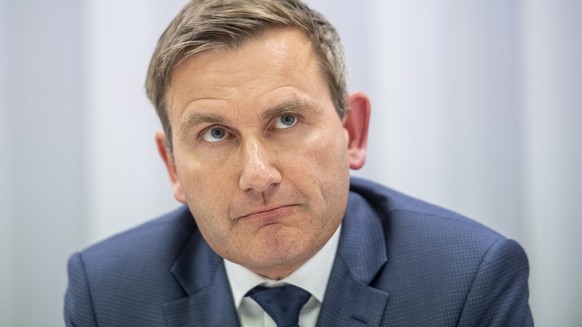 Daniel Liedtke, Ceo Privatklinikgruppe Hirslanden spricht in der Schaffhauser Privatklinik Belair anlaesslich eines Verfahren zur Konsultation der Arbeitnehmenden im Hinblick auf eine moegliche Betrie ...