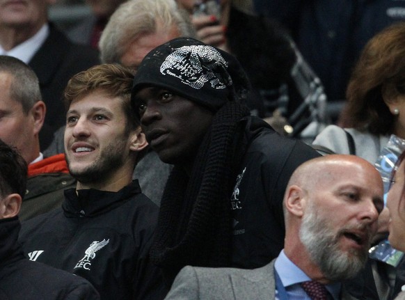 Adam Lallana (l.) und Mario Balotelli sind die zwei prominentesten Neuzugänge bei Liverpool.