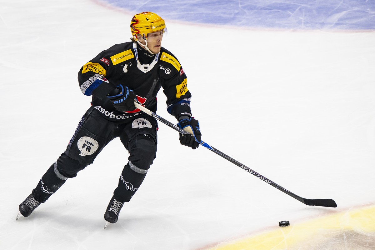 Le PostFinance top scorer Henrik Borgstroem (HCFG), en action lors du quatrieme match de la finale des play-off du championnat suisse de hockey sur glace de National League entre le HC Fribourg-Gotter ...