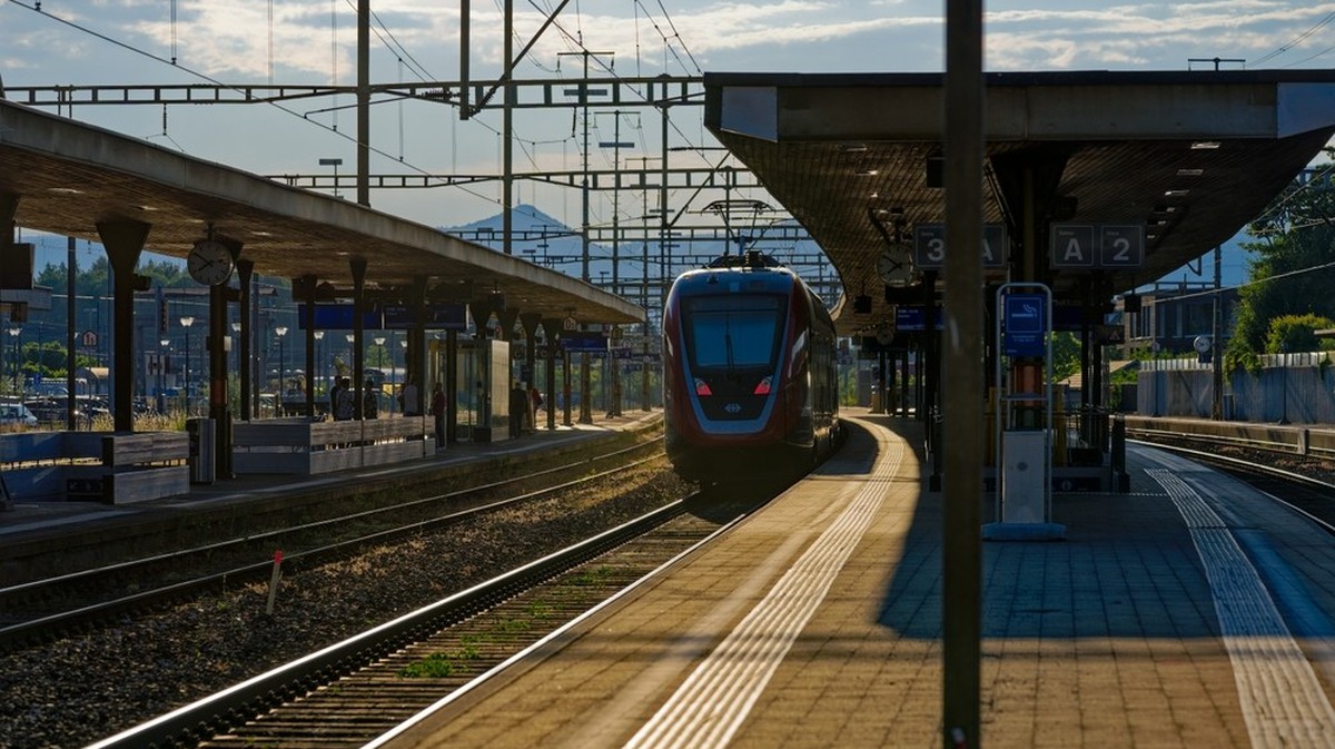 Bahnhof Lenzburg
