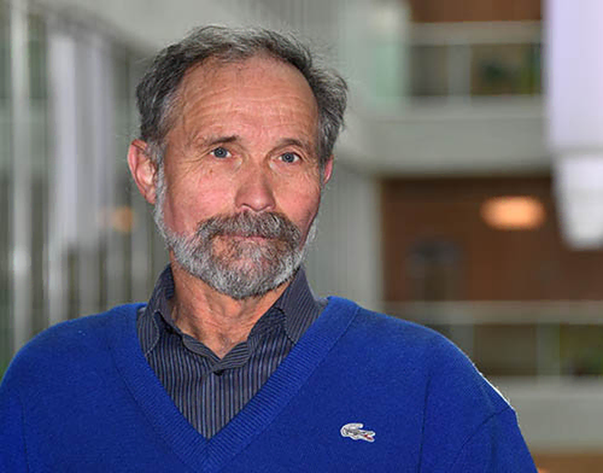 René Knüsel, professeur honoraire de la Faculté des Sciences sociales et politiques de l'Université de Lausanne.