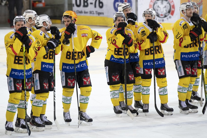 Bern Spieler nach der 4:3 Niederlage, waehrend dem Meisterschaftsspiel der National League zwischen den SCL Tigers und dem SC Bern, am Mittwoch, 30. Dezember 2020, im Ilfisstadion in Langnau. (KEYSTON ...