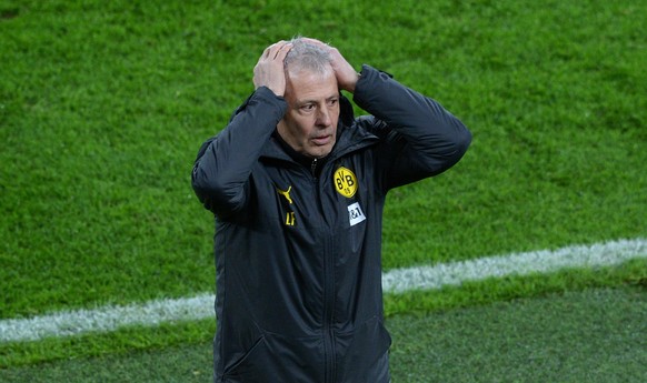 epa08849322 Dortmund&#039;s Swiss coach Lucien Favre reacts during the German first division Bundesliga football match Borussia Dortmund v 1.FC Cologne at the Signal Iduna Park Stadium in Dortmund, Ge ...