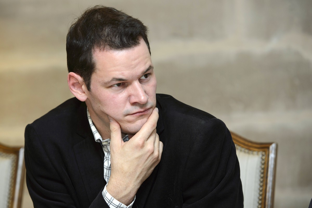 ARCHIV - ZU PIERRE MAUDET ALS KANDIDAT DER FDP-FRAKTION FUER DIE BR-ERSATZWAHL FUER BUNDESRAT BURKHALTER STELLEN WIR IHNEN FOLGENDES BILDMATERIAL ZUR VERFUEGUNG - Le conseiller d'Etat Pierre Maud ...