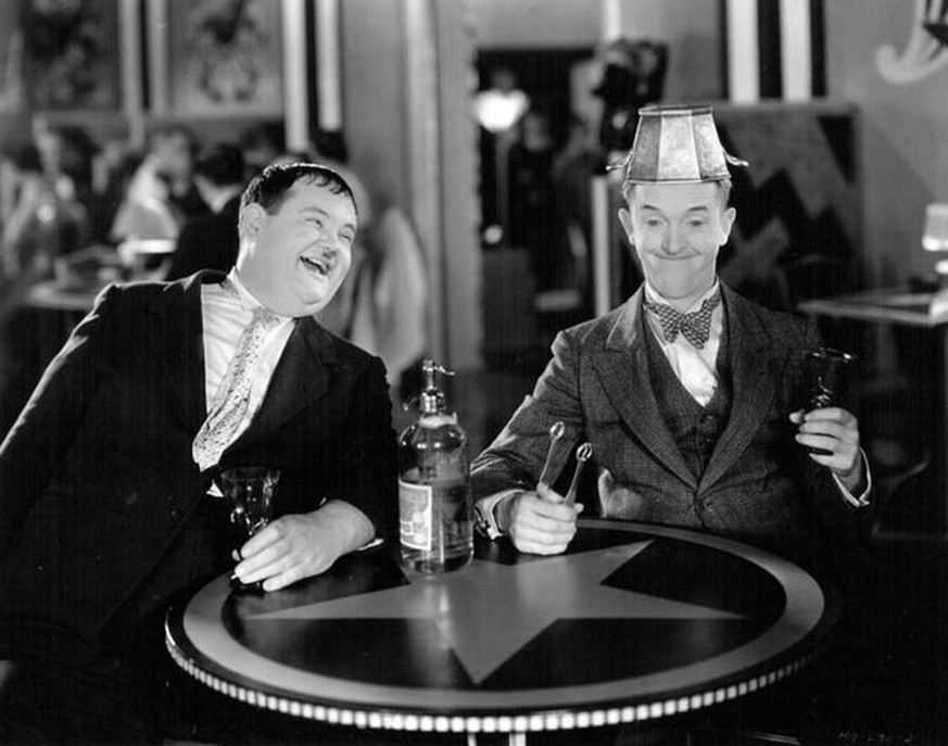 Oliver Hardy, Stan Laurel, Bar, Drinks