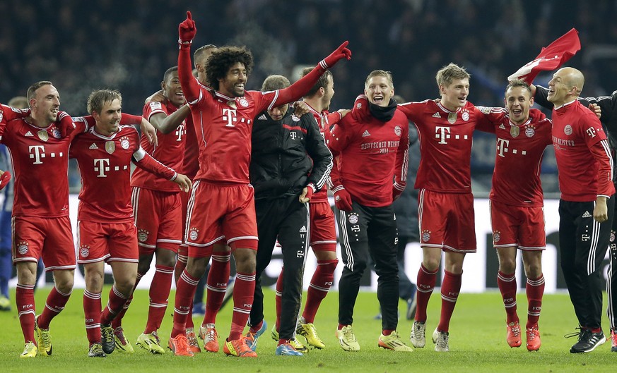 So früh Meister wie noch nie: Franck Ribéry (ganz links), Arjen Robben (ganz rechts) und Co. feiern schon im März den 24. Titel.