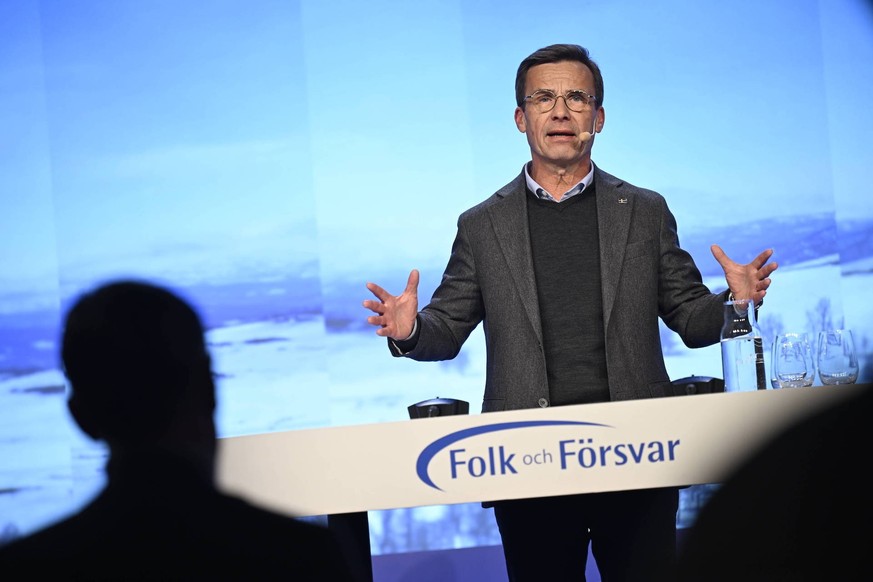 SƒLEN, SVERIGE 20240108 Statsminister Ulf Kristersson talar under mandagen under Folk och fˆrsvars rikskonferens pa S‰lens Hˆgfj‰llshotell. SƒLEN SVERIGE x10050x *** SƒLEN, SWEDEN 20240108 Prime Minis ...