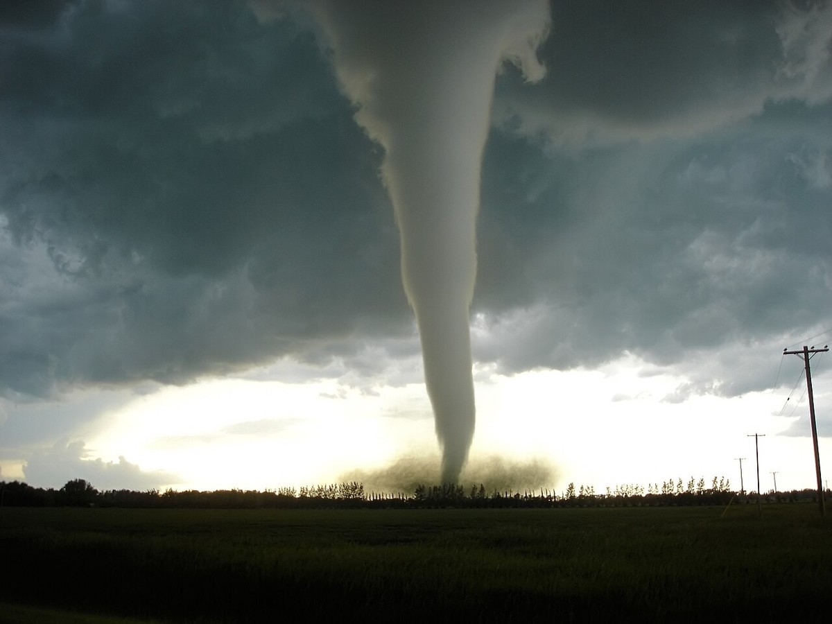 Tornado in der kanadischen Provinz Manitoba, 2007.
https://commons.wikimedia.org/w/index.php?curid=5943918