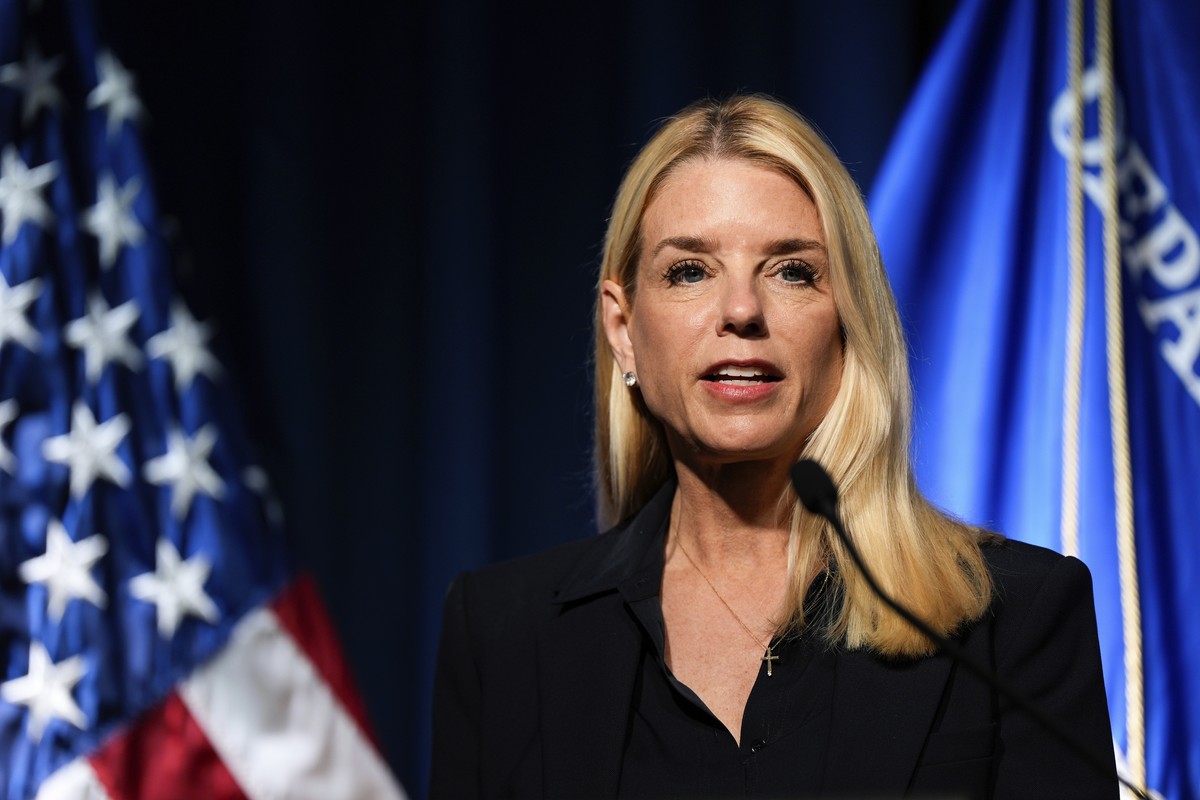Attorney General Pam Bondi speaks at a news conference at the Drug Enforcement Administration, Tuesday, July 15, 2025, in Arlington, Va. (AP Photo/Julia Demaree Nikhinson)
Justice DEA
