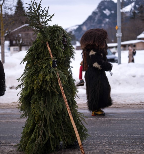 Rauszeit Silvesterbräuche Pelzmartiga Kandersteg