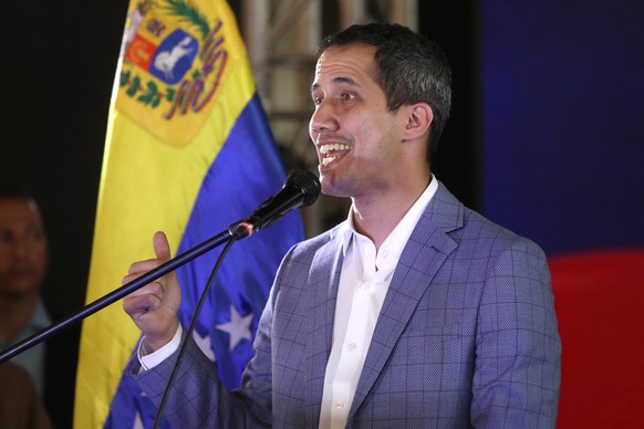epa07437895 President of the Venezuelan Parliament Juan Guaido takes part in a meeting with neighboring leaders of the metropolitan area of Caracas, Venezuela, 14 March 2019. EPA/Rayner Pena