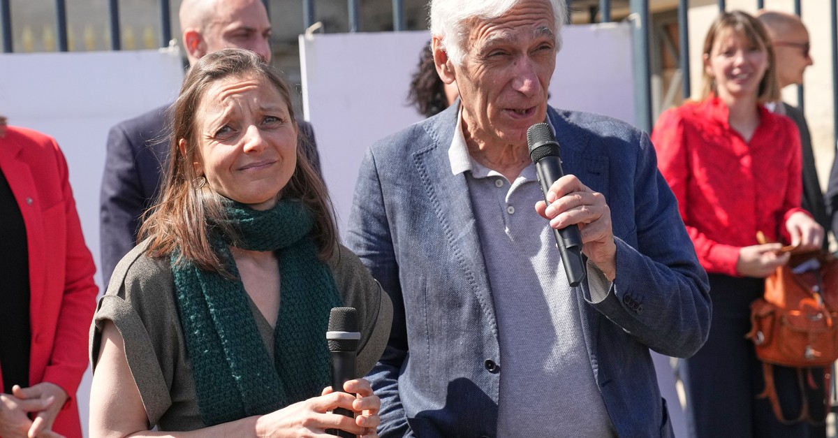 Gefoltert und bombardiert: Was zwei Touristen im Horrorknast von Teheran durchlebten