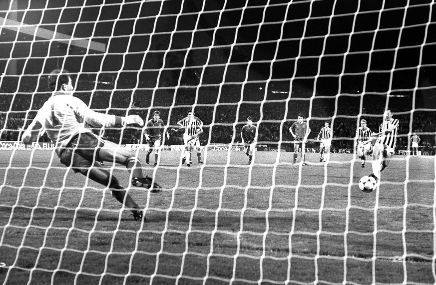 Michel Platini schiesst Juventus 1985 zum Landes-Meister-Sieg, über den sich niemand freuen kann.
