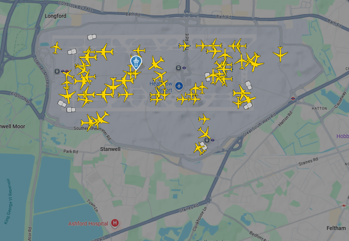 Nichts geht mehr: Flugzeuge stehen Schlange in Heathrow.