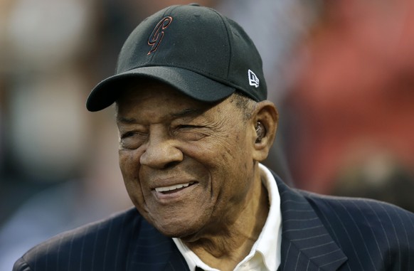 FILE - Baseball great Willie Mays smiles prior to a game between the New York Mets and the San Francisco Giants in San Francisco, Aug. 19, 2016. Mays, the electrifying ?Say Hey Kid? whose singular com ...