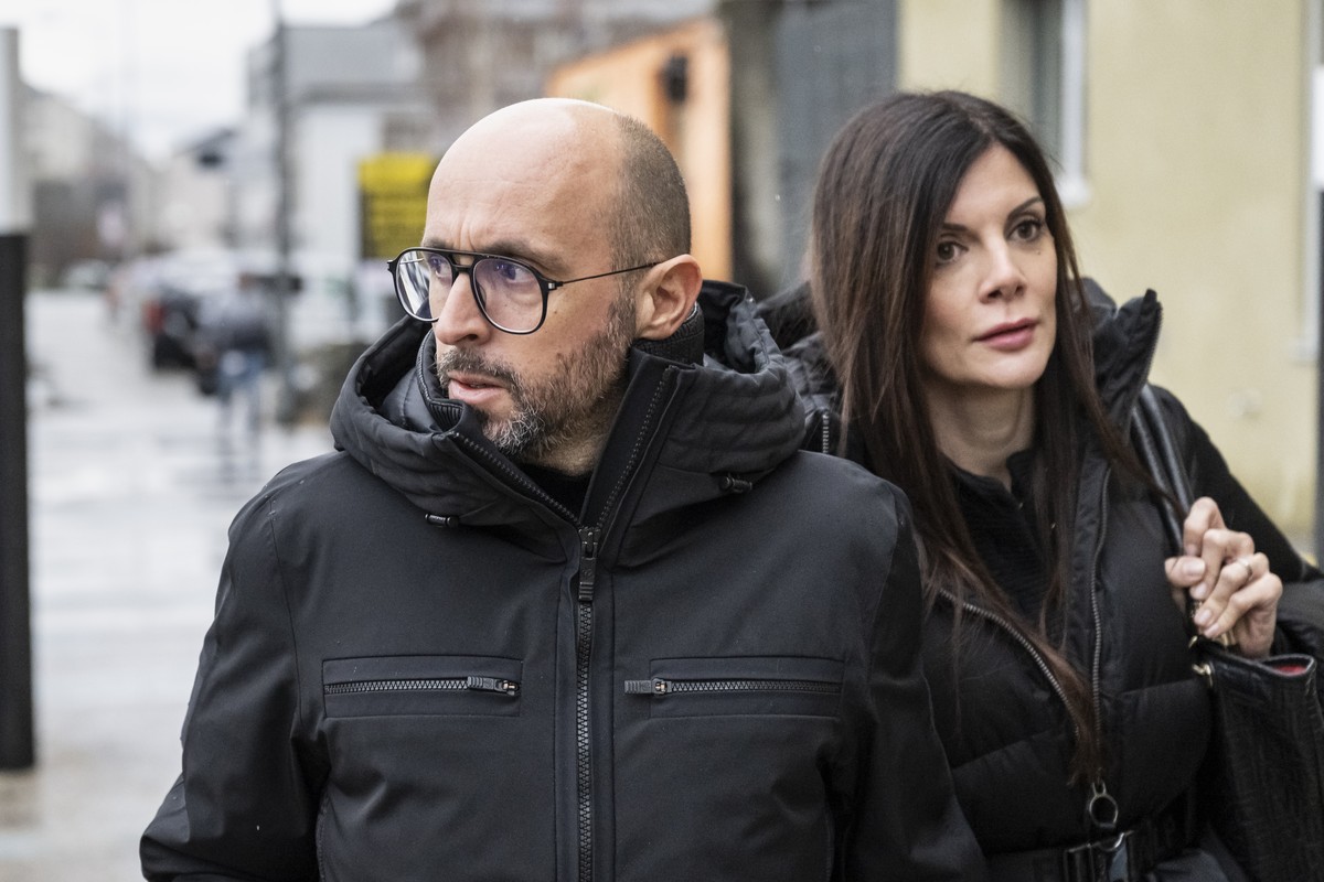 The owners of "Le Constellation" bar in Crans-Montana, Jacques, left, and Jessica Moretti of France, arrive to a hearing before the public prosecutor of the canton of Valais, following the d ...