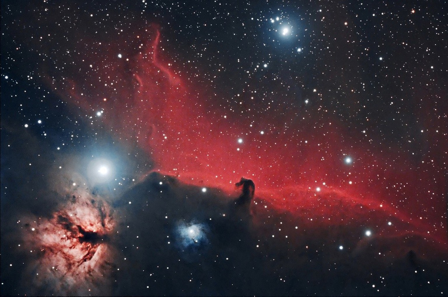 Image of emission nebula IC 434 with the Horsehead Nebula in the center of the image.  https://commons.wikimedia.org/w/index.php?curid=5586938