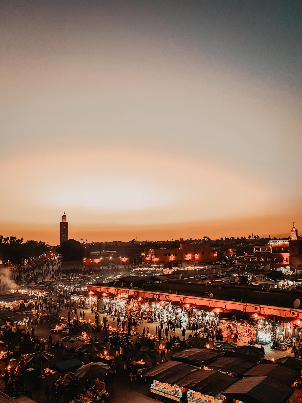 Der «Djemaa El Fna» am Abend.