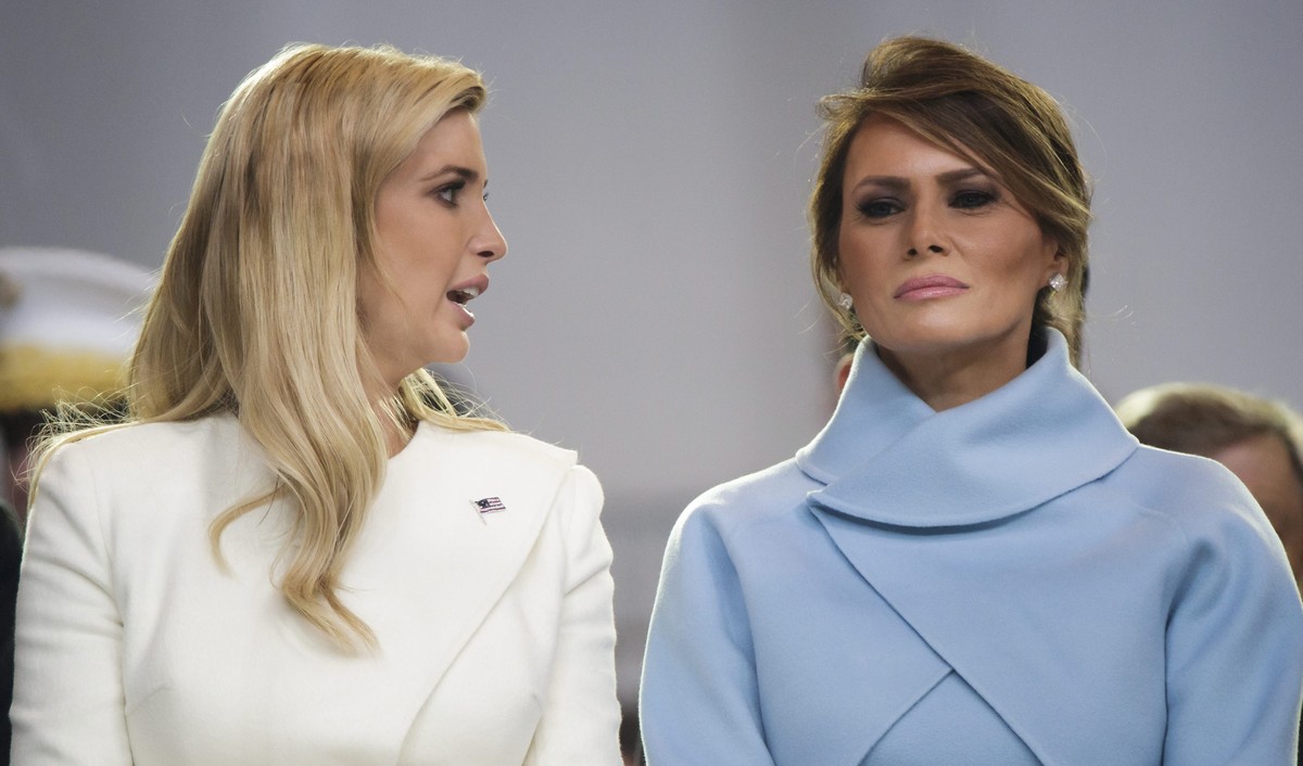 epa05736637 Ivanka Trump (L), President Trump's daughter, talks with First Lady Melania Trump (R) during the Inaugural Parade for President Donald J. Trump after he was sworn in as the 45th Presi ...
