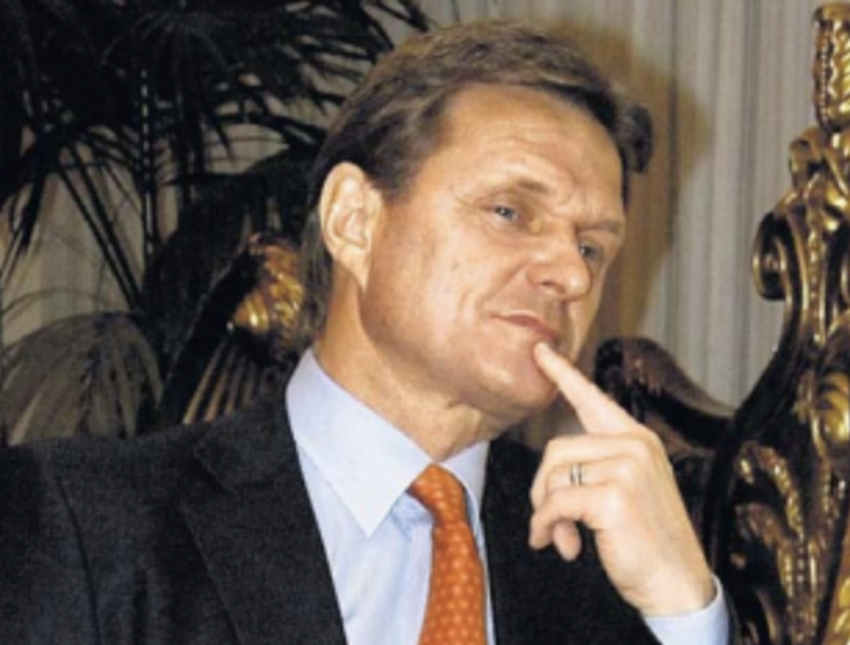 Miroslaw Tlokinski.