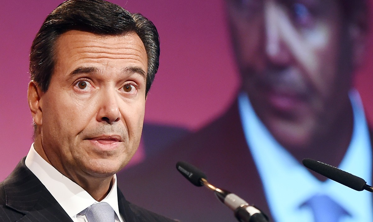 ARCHIVBILD ZUM RUECKTRITT VON CREDIT SUISSE VERWALTUNGSRATSPRAESIDENT ANTONIO HORTA-OSORIO, AM MONTAG, 17. JANUAR 2022 - epa04612938 Antonio Horta-Osorio, Group Chief Executive of Lloyds Banking Group ...