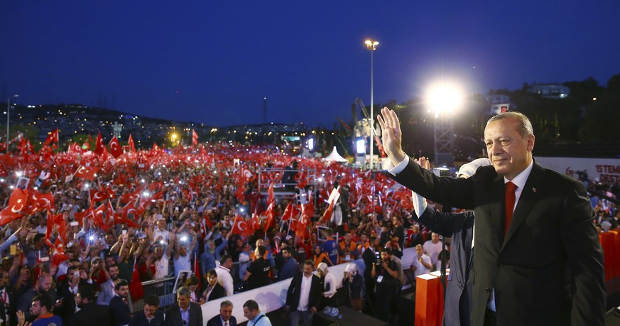 Keine Gnade: Erdogan will Putsch-Drahtziehern «den Kopf abreissen» 