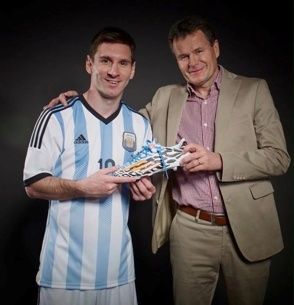 Franz Julen trifft in seiner Funktion als Intersport-Verantwortlicher Argentiniens Superstar Lionel Messi.