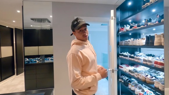 96 Paar Sneakers nennt Lingard sein Eigentum. Dabei auch einige extra für ihn angefertigte.