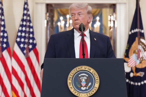 President Donald Trump pauses as he finishes speaking about the Iran war from the Cross Hall of the White House on Wednesday, April 1, 2026, in Washington. (AP Photo/Alex Brandon, Pool)
Trump Iran US