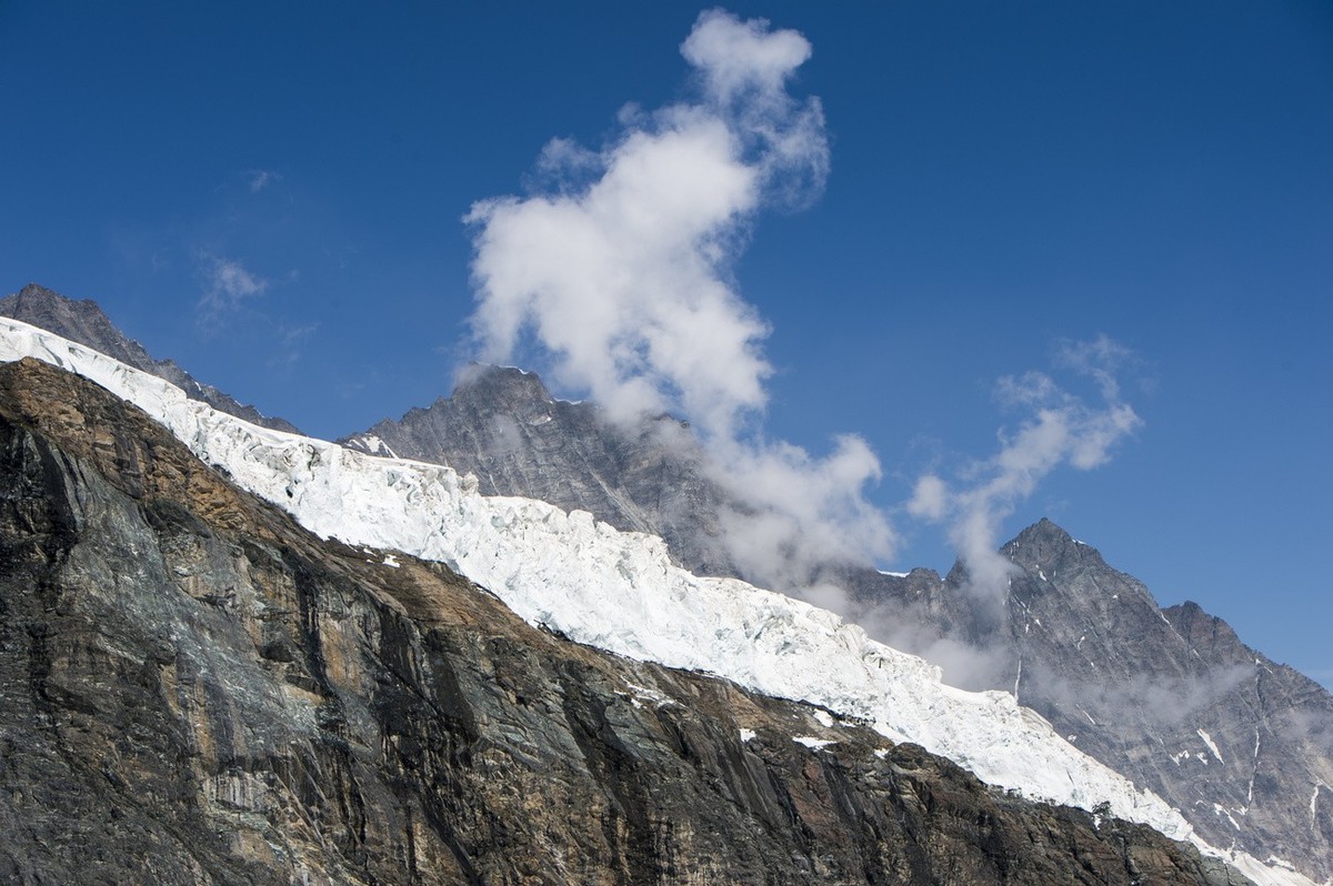 Der Feegletscher am Mittwoch, 22. Juli 2015, in Saas-Fee, Wallis. (KEYSTONE/Dominic Steinmann)