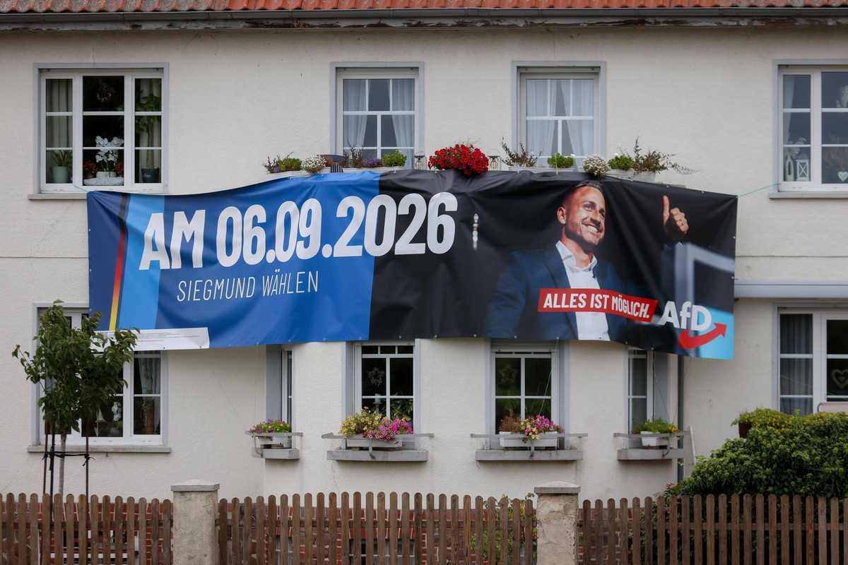 03.09.2026, xtgx, Politik, Landtagswahl 2026 in Sachsen-Anhalt. Symbolfoto, Symbolbild, Wahlplakat, Plakat von Ulrich SIegmund Alternative f�r Deutschland, AfD Magdeburg *** September 3, 2026, xtgx, P ...