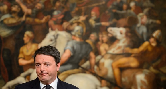epaselect epa05660300 The Italian Prime Minister, Matteo Renzi, speaks at the Palazzo Chigi in Rome, Italy, 04 December 2016 after the referendum on constitutional reform. Matteo Renzi has announced h ...
