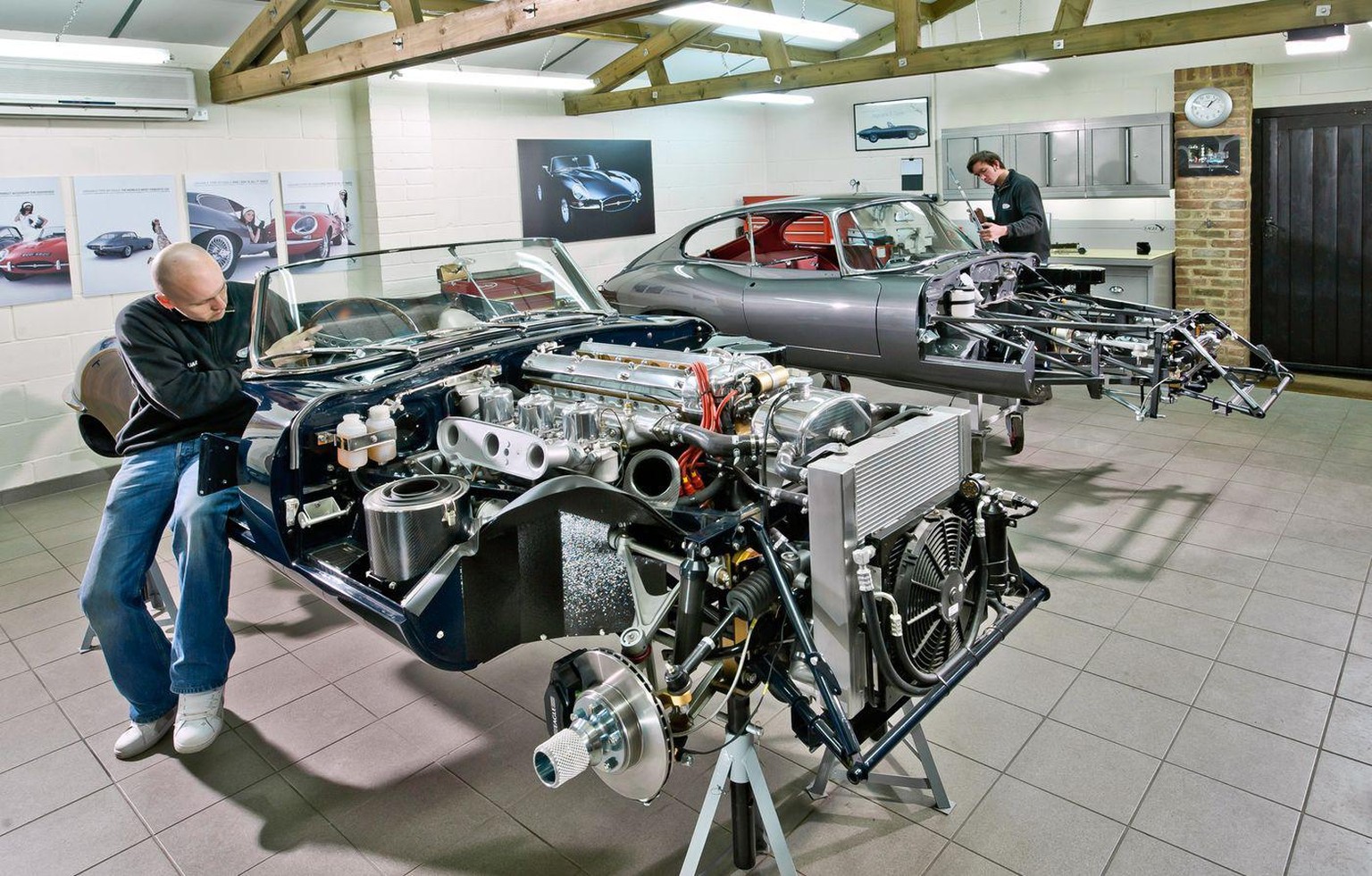 eagle e-types england jaguar e-type 1960s retro restomod auto https://www.eaglegb.com/36/eagle-etypes