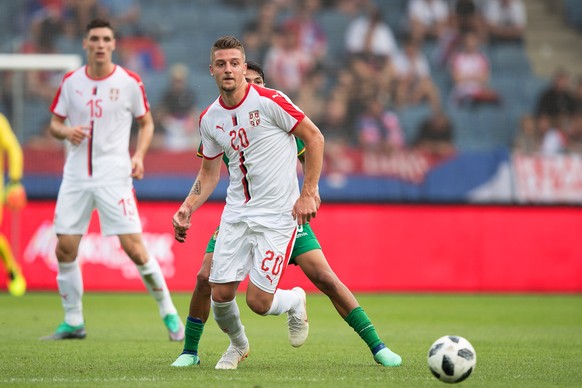 epa06797138 Serbia&#039;s Sergej Milinkovic-Savic in action during the International Friendly soccer match between Serbia and Bolivia in Graz, Austria, 09 June 2018. EPA/DOMINIK ANGERER