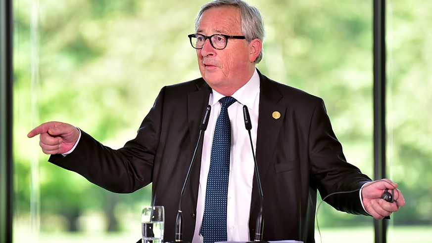 EU-Kommissionspräsident Jean-Claude Juncker hat am Dienstag auf den Brief aus der Schweiz zum Rahmenabkommen geantwortet. Die EU-Kommission sei bereit, über Präzisierungen zum ausgehandelten Rahmenabk ...