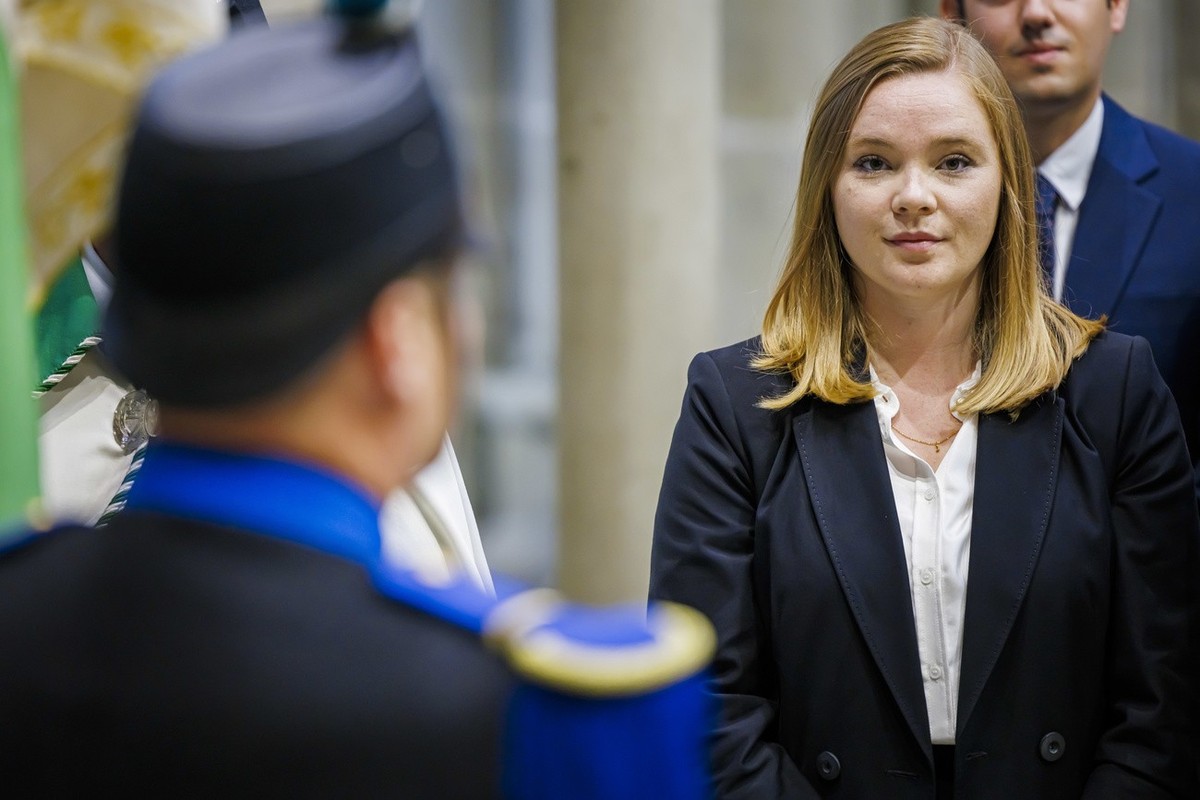 Valerie Dittli, future conseillere d'Etat vaudoise, est photographiee lors de la ceremonie d?installation et d?assermentation des membres du Grand Conseil et du Conseil d?Etat vaudois ce mardi 28 ...