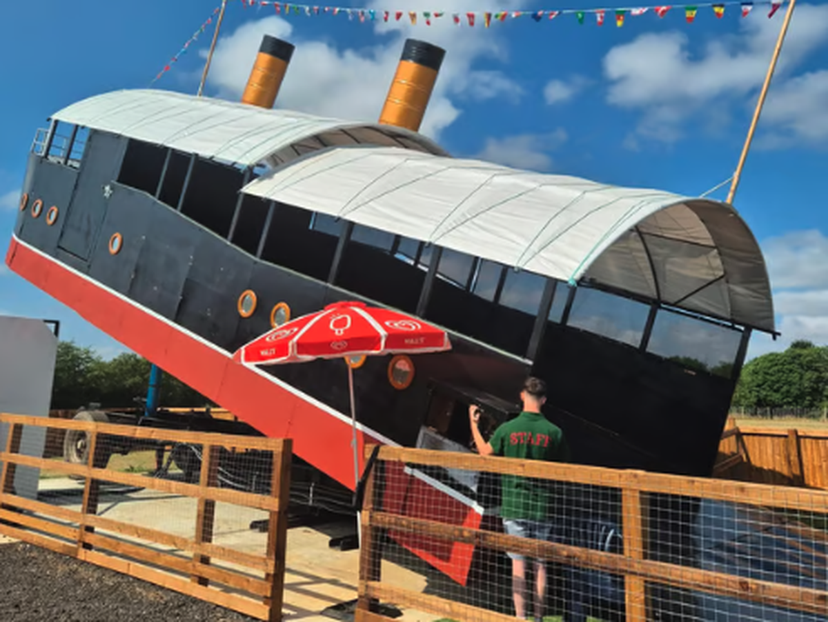 polémique autour d’un toboggan Titanic