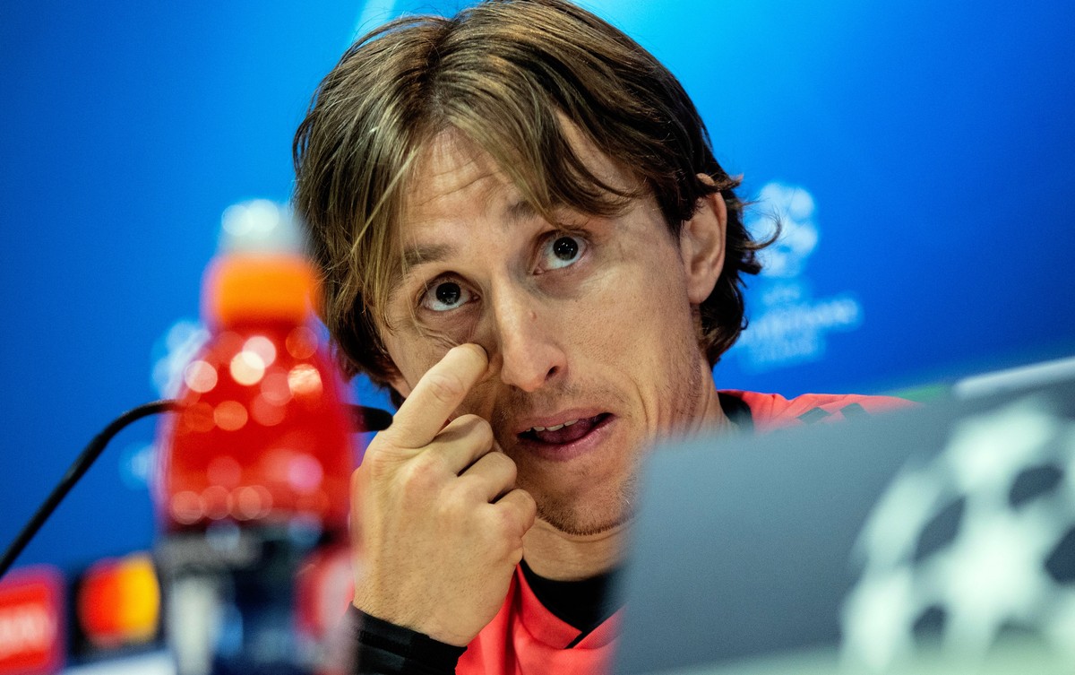 epa07413054 Real Madrid's Croatian midfielder Luka Modric attends a press conference at Valdebebas sports city in Madrid, Spain, 04 March 2019. Real Madrid will face Ajax Amsterdam in their UEFA  ...