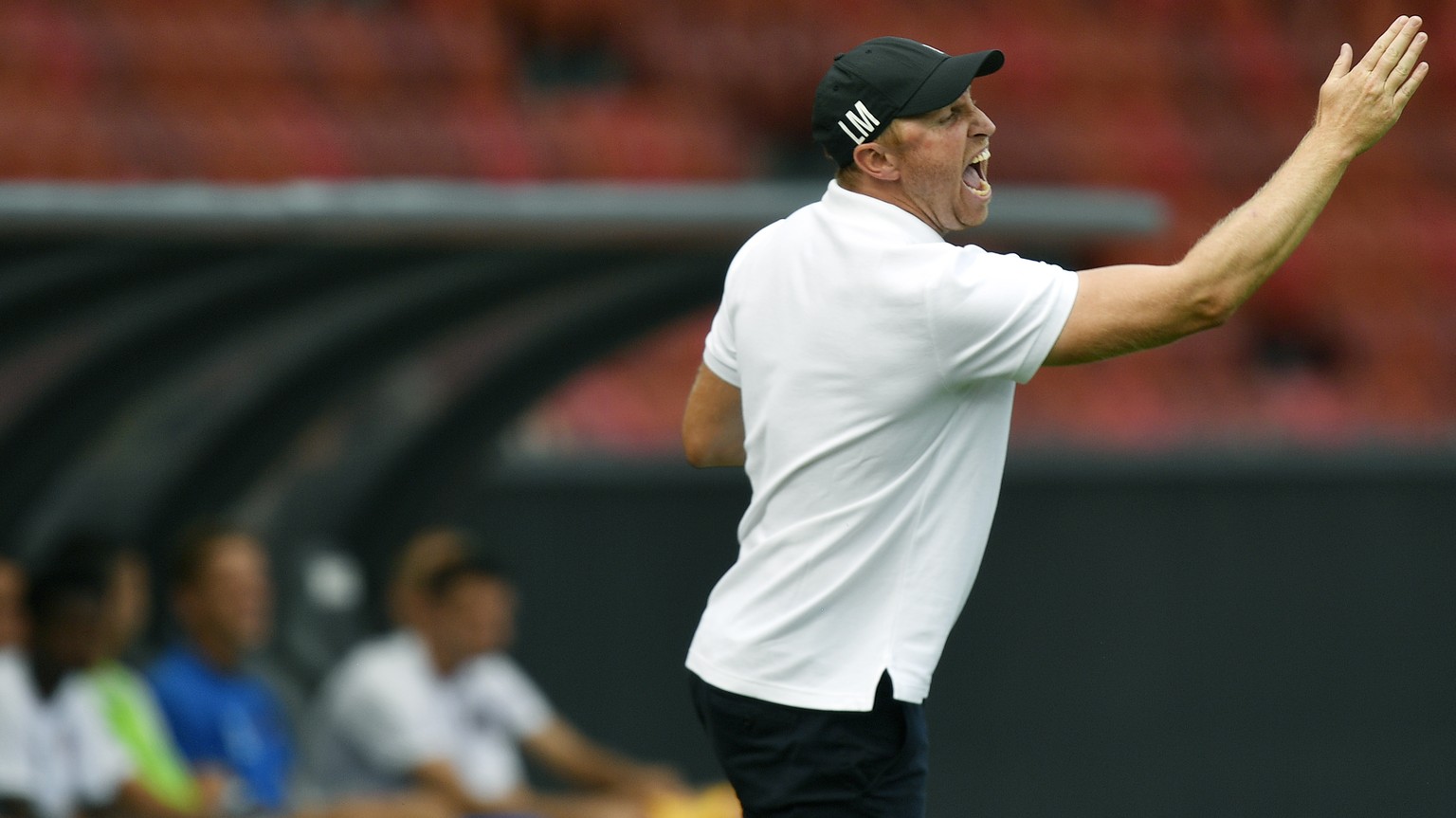 Zuerich&#039;s Trainer Ludovic Magnin beim Fussballspiel der Super League FC Zuerich gegen Neuchatel Xamax FCS im Stadion Letzigrund in Zuerich am Sonntag, 11. August 2019. (KEYSTONE/Walter Bieri)