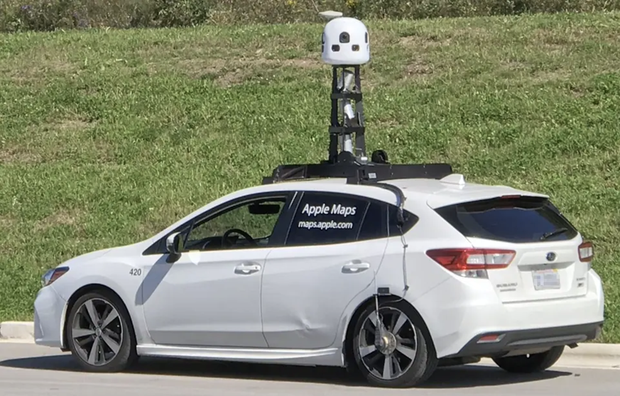 Apple Maps: Mit solchen Autos führt der iPhone-Hersteller in der Schweiz Kamerafahrten für seinen Kartendienst durch.