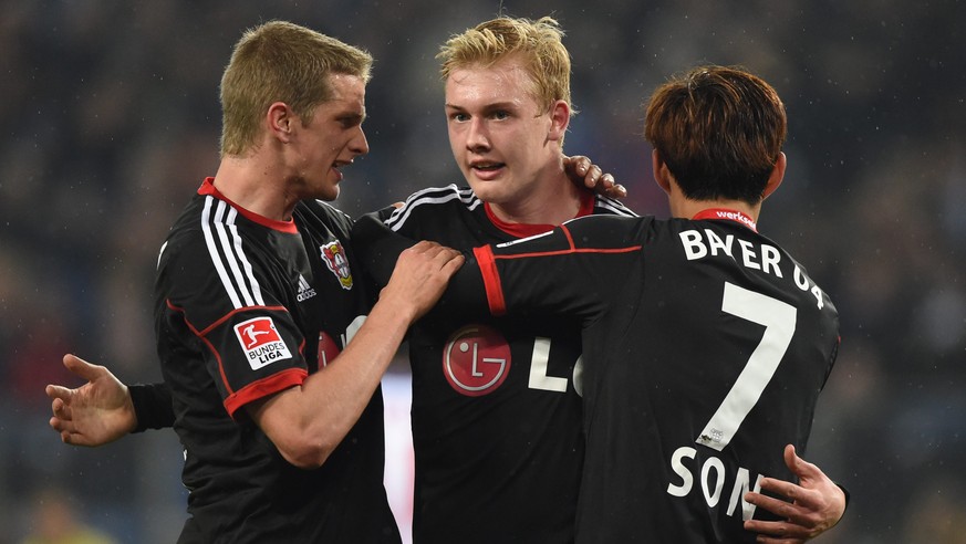 Brandt (Mitte) schoss in dieser Saison 9 Tore in 29 Bundesligaspielen.